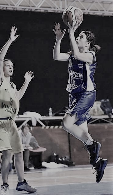 sara basketball über mich